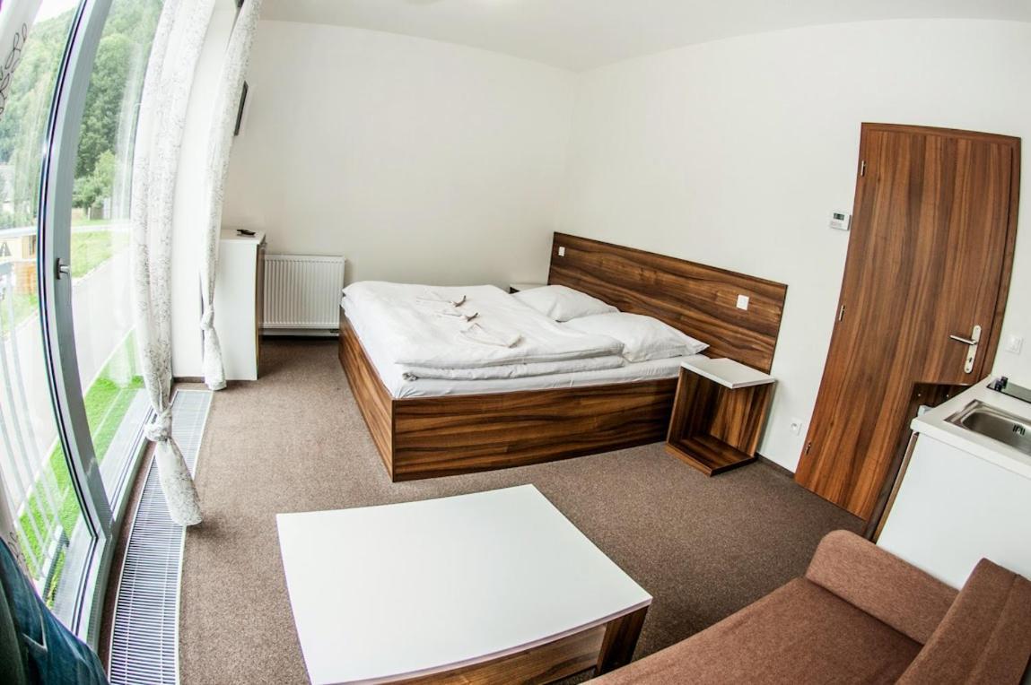 Luxusni Horsky Apartman Primo U Sjezdovky Kouty Лоучна-над-Десноу Екстер'єр фото
