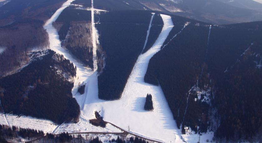 Luxusni Horsky Apartman Primo U Sjezdovky Kouty Лоучна-над-Десноу Екстер'єр фото